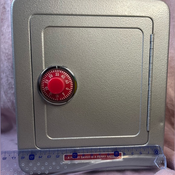 Mini-Safe/Toy Safe - Picture 4 of 5